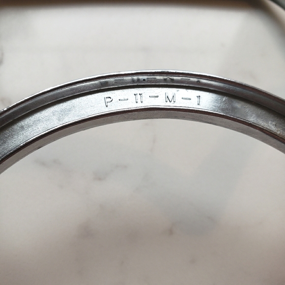 Vintage Corningware Metal Trivets for Casserole Dishes, set of Two - Picture 7 of 7